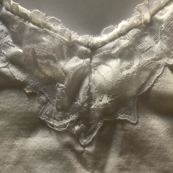 Lacey Singlet - Picture 2 of 7